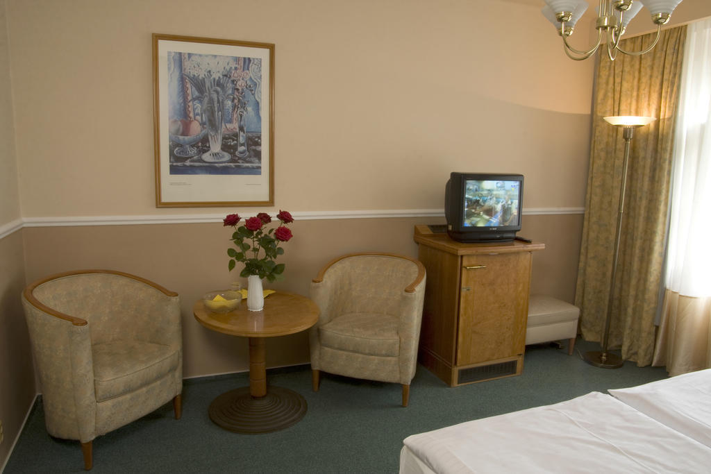 Dr. Adler Spa & Kurhotel Frantiskovy Lazne Phòng bức ảnh