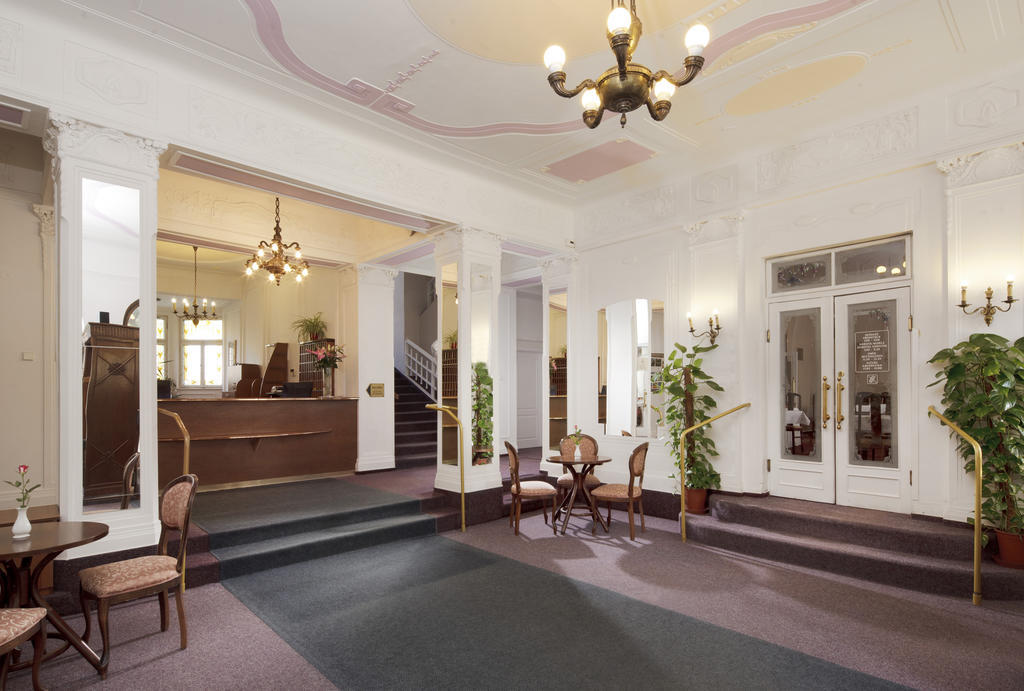 Dr. Adler Spa & Kurhotel Frantiskovy Lazne Ngoại thất bức ảnh
