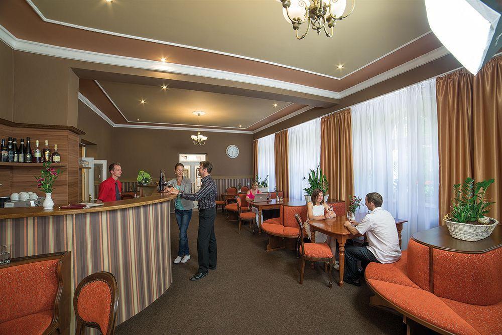 Dr. Adler Spa & Kurhotel Frantiskovy Lazne Ngoại thất bức ảnh